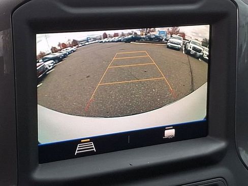 Used 2020 Chevrolet Silverado 1500 Custom w/ Custom Value Package image 21