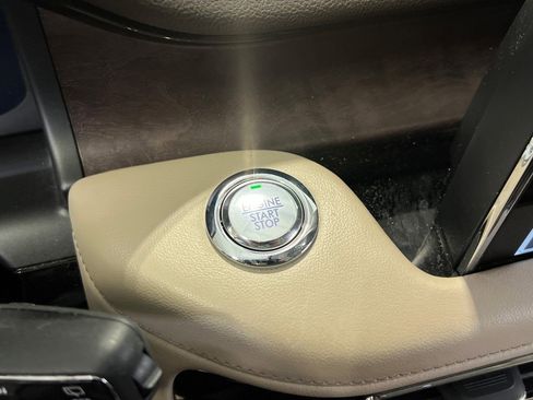 Used 2022 Lincoln Aviator Reserve w/ Elements Package Plus image 45