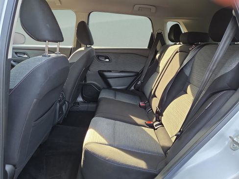 Used 2021 Nissan Rogue SV image 25