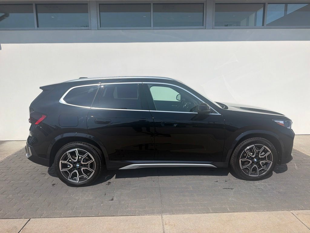 New 2026 BMW X1 xDrive28i w/ Convenience Package AWD/4WD image 4