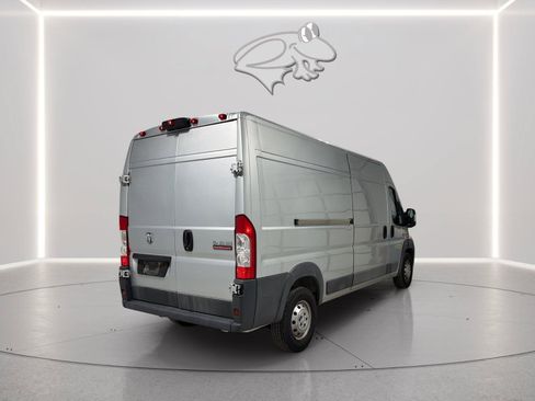 Used 2017 RAM ProMaster 2500 w/ Interior Convenience Group FWD image 5