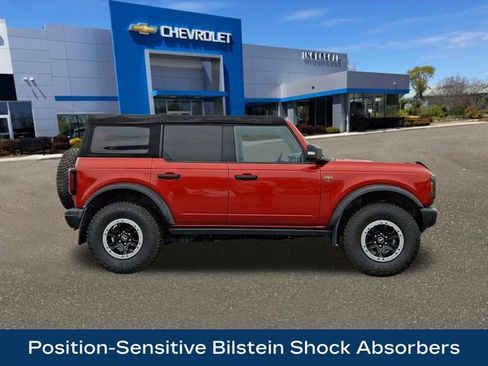 Used 2022 Ford Bronco Badlands w/ Sasquatch Package image 10