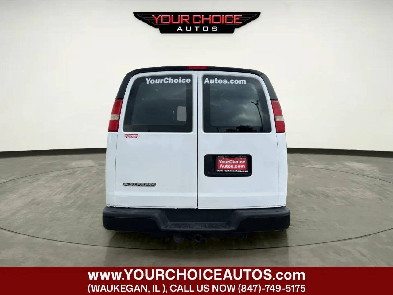 Used 2014 Chevrolet Express 2500 RWD image 4