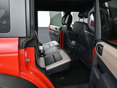Used 2024 Ford Bronco Wildtrak AWD/4WD image 34