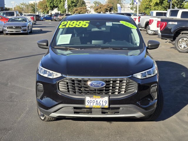 Certified 2025 Ford Escape Active AWD/4WD image 3