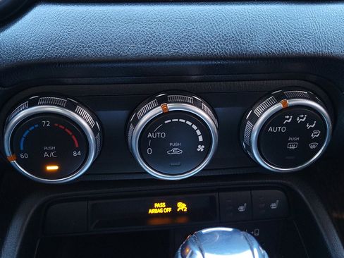 Used 2022 MAZDA MX-5 Miata Grand Touring w/ Weather Package image 16