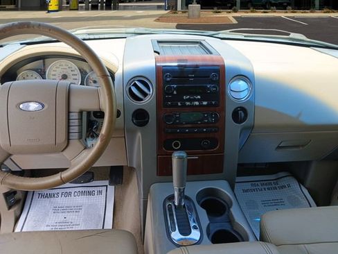 Used 2006 Ford F150 XLT RWD image 11