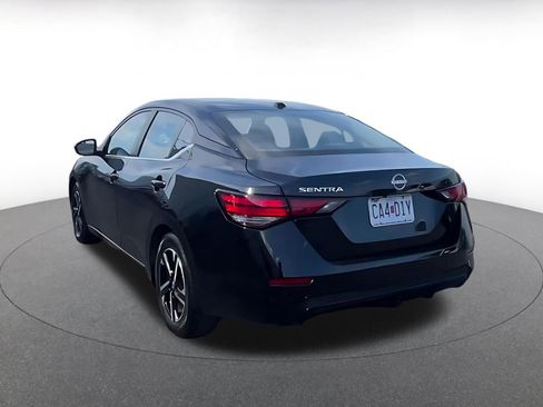 Used 2025 Nissan Sentra SV image 11