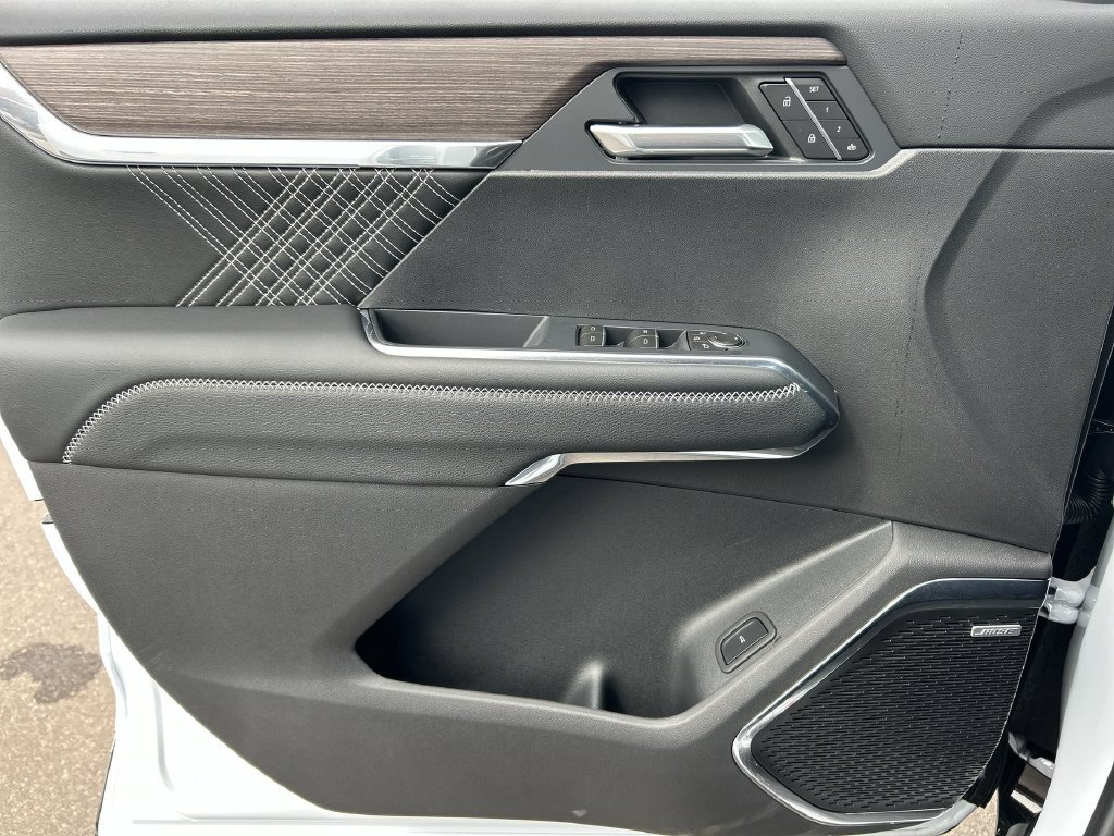 New 2027 GMC Acadia Denali FWD image 22