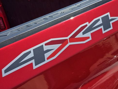 Used 2021 Chevrolet Silverado 1500 LT image 8