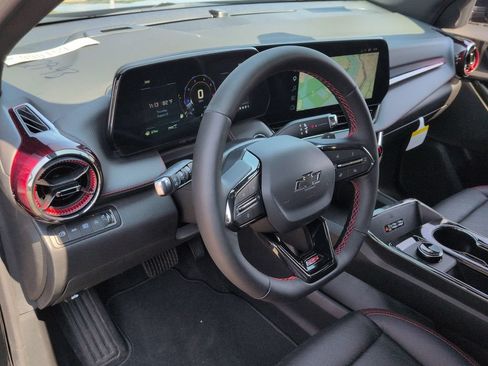 New 2027 Chevrolet Equinox RS w/ Safety and Technology Package AWD/4WD image 11