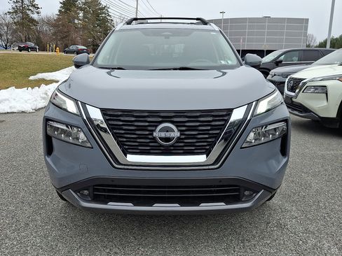 Used 2022 Nissan Rogue SL w/ SL Premium Package image 3