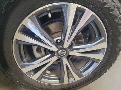 Used 2019 Nissan Rogue SV w/ Sun & Sound Touring Package AWD/4WD image 31