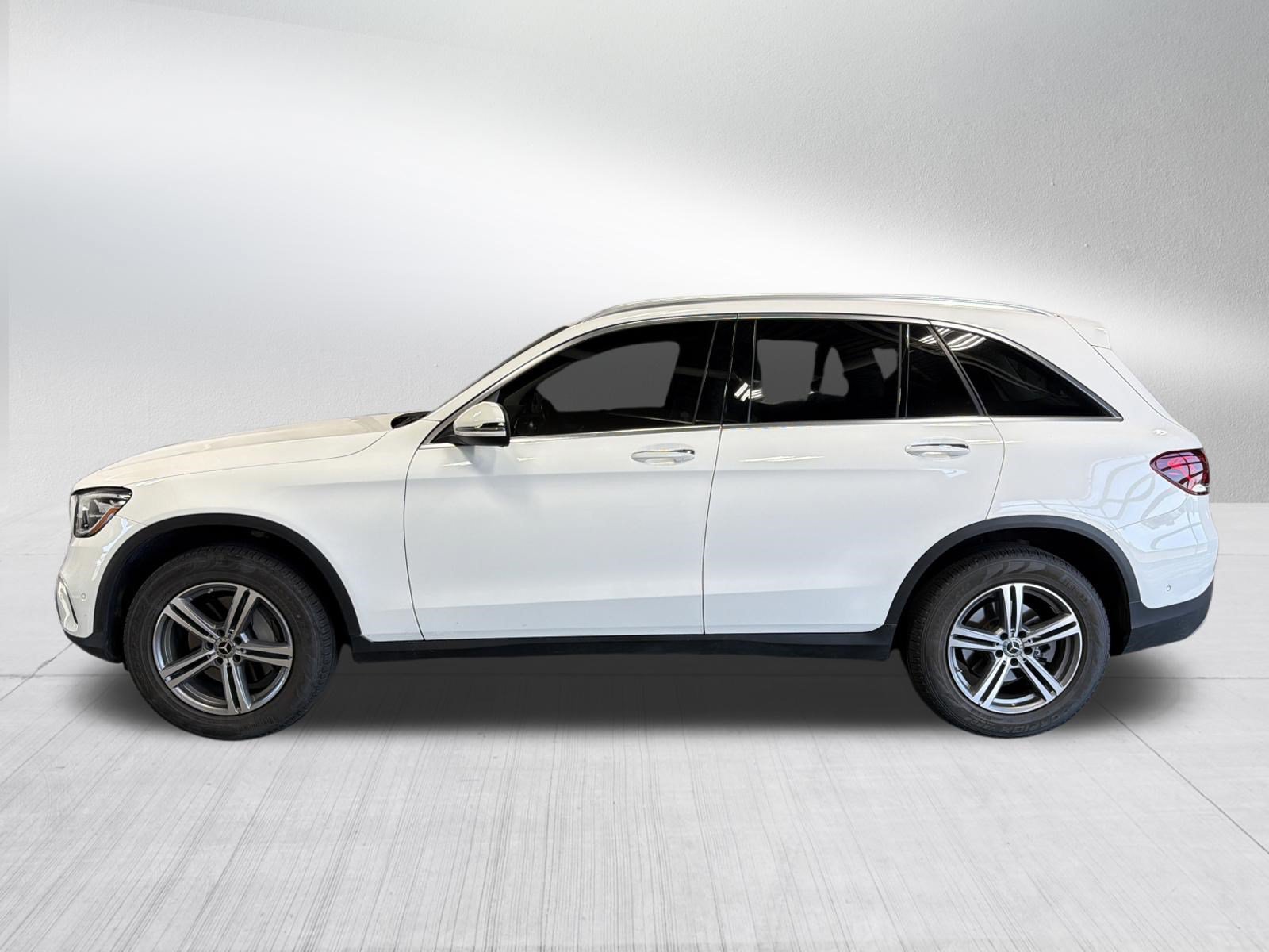 Used 2022 Mercedes-Benz GLC 300 4MATIC image 4