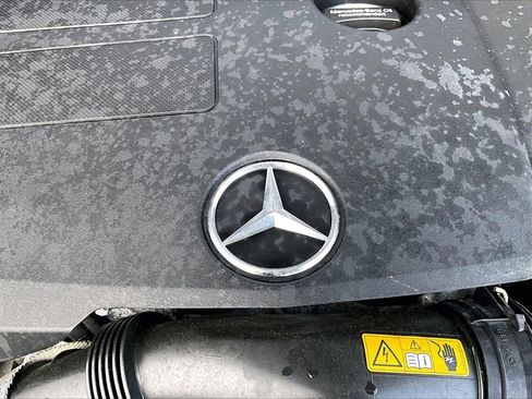 Used 2022 Mercedes-Benz GLE 350 4MATIC w/ Premium Package image 34