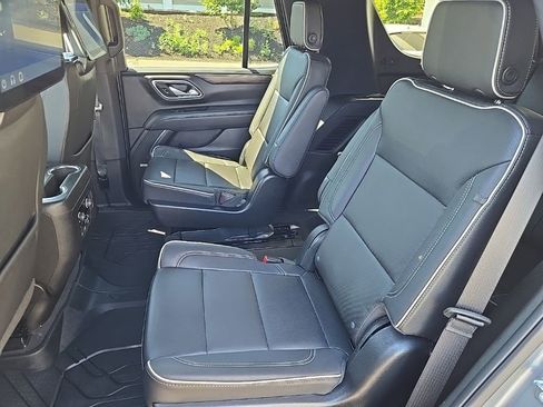 Used 2023 Chevrolet Tahoe Premier AWD/4WD image 51