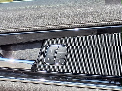 Used 2022 Lincoln Nautilus FWD image 28