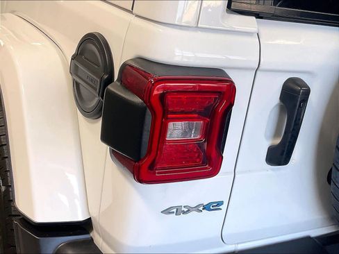 Used 2024 Jeep Wrangler Sahara w/ Technology Group image 32