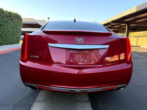 Used 2013 Cadillac XTS Platinum image 4