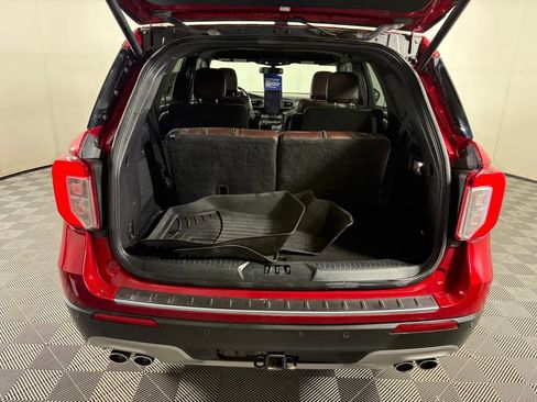Certified 2021 Ford Explorer Platinum w/ Equipment Group 601A AWD/4WD image 34