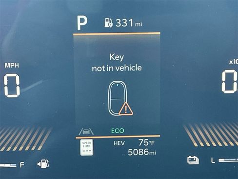 Certified 2025 Kia Sorento EX image 31