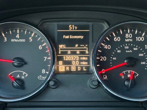 Used 2012 Nissan Rogue SV image 30