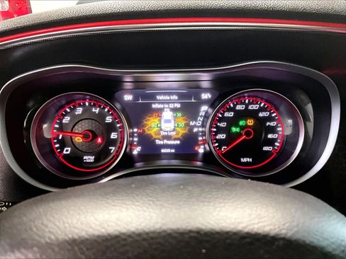 Used 2015 Dodge Charger R/T Scat Pack w/ Technology Group image 24