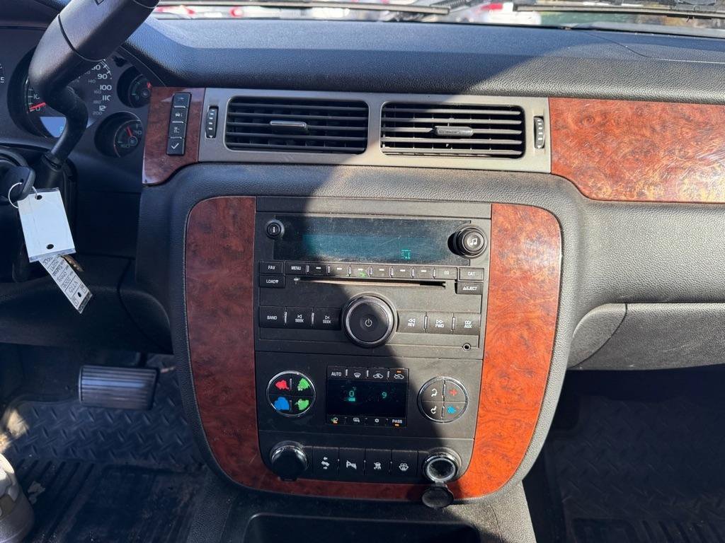 Used 2008 Chevrolet Silverado 1500 LTZ w/ Safety Package AWD/4WD image 24