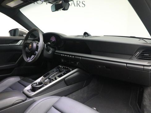 Used 2022 Porsche 911 Carrera image 16