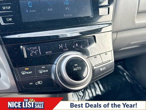 Used 2015 Toyota Prius V Five image 16