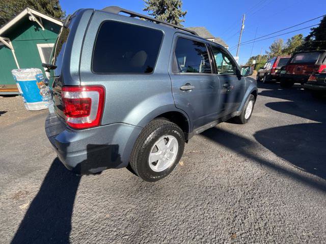 Used 2012 Ford Escape XLT AWD/4WD image 4