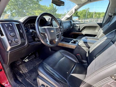 Used 2017 Chevrolet Silverado 1500 LTZ w/ Sport Package AWD/4WD image 16