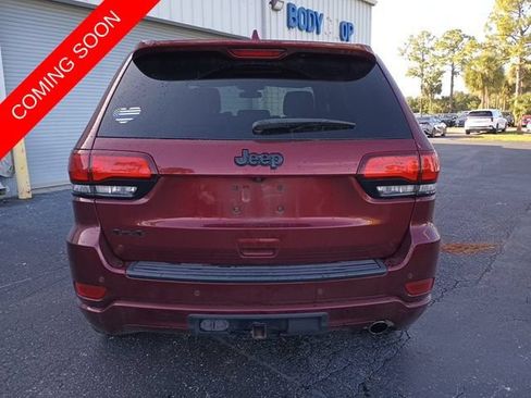 Certified 2021 Jeep Grand Cherokee Laredo X AWD/4WD image 4