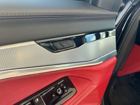 Used 2024 Jeep Wagoneer Launch Edition image 37