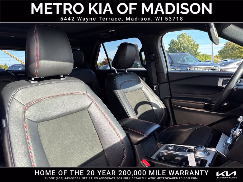 Used 2023 Ford Explorer ST-Line w/ Class IV Trailer Tow Package AWD/4WD image 52