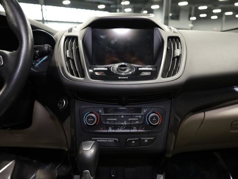 Used 2017 Ford Escape Titanium FWD image 29