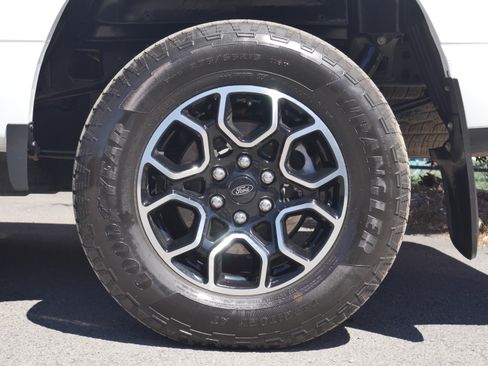 Certified 2023 Ford F150 Lariat w/ FX4 Off-Road Package AWD/4WD image 21