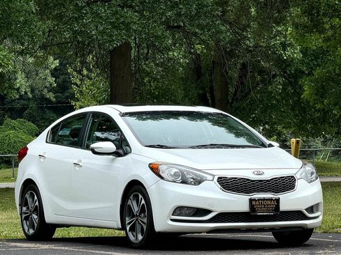 Used 2016 Kia Forte EX w/ EX Premium Package FWD image 2