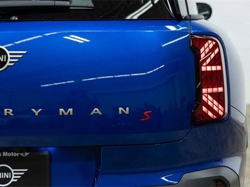 Certified 2025 MINI Cooper Countryman S image 11