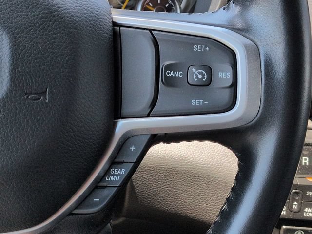 Used 2022 RAM 1500 Big Horn AWD/4WD image 32