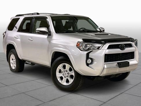 Used 2019 Toyota 4Runner TRD Off-Road Premium image 2