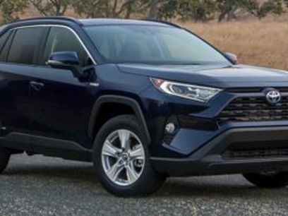 Used 2022 Toyota RAV4 XLE w/ XLE Grade Weather Package