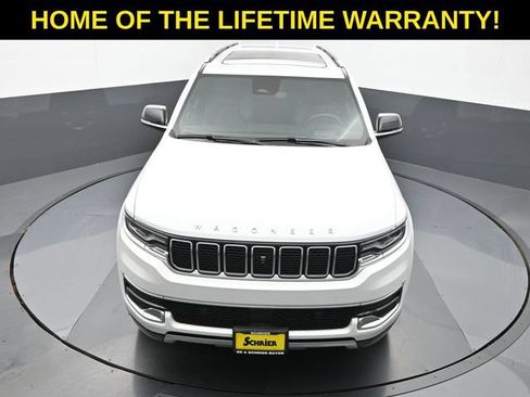 Used 2023 Jeep Wagoneer L Series III w/ Premium Group I AWD/4WD image 62