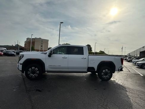 Used 2024 GMC Sierra 2500 Denali w/ Denali Reserve Package AWD/4WD image 7