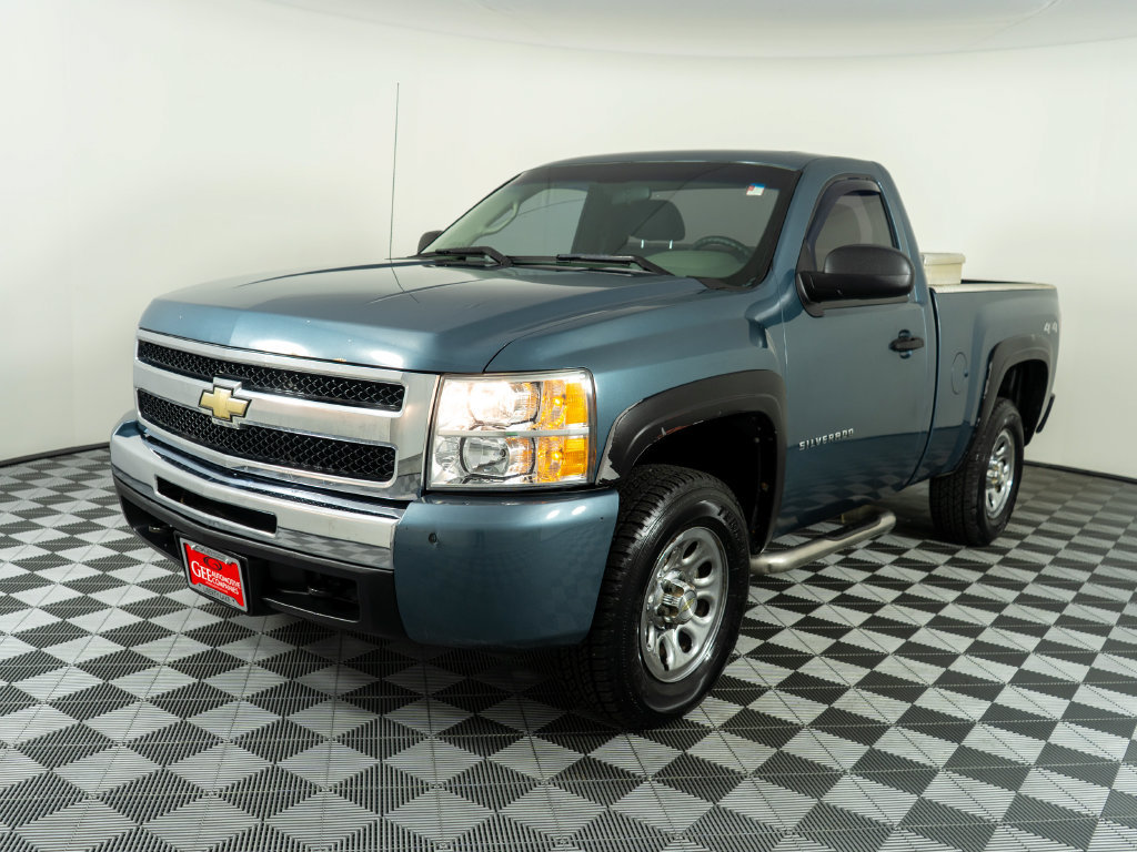 Used 2011 Chevrolet Silverado 1500 W/T w/ LS Package AWD/4WD image 3