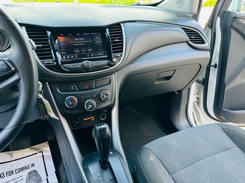 Used 2020 Chevrolet Trax LS w/ Tint and Cruise Package FWD image 14