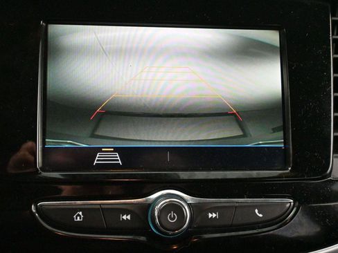 Used 2022 Buick Encore Preferred image 21