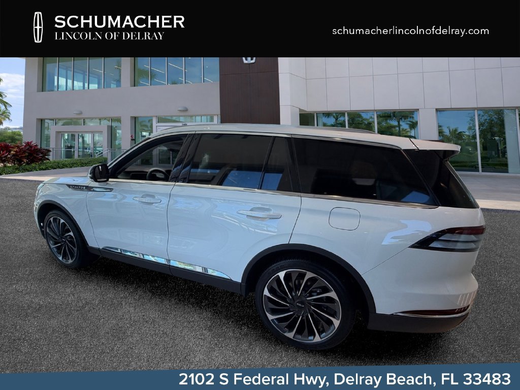 New 2026 Lincoln Aviator Reserve w/ Illumination Package RWD image 4