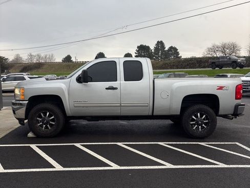 Used 2012 Chevrolet Silverado 2500 LT w/ Interior Plus Package image 2