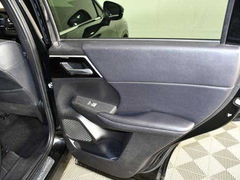 Used 2023 Mitsubishi Outlander SE image 41